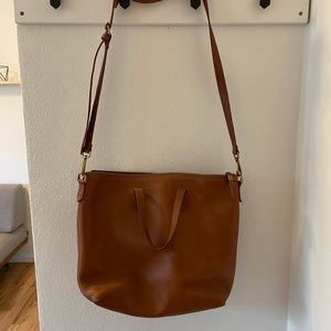 Transport tote